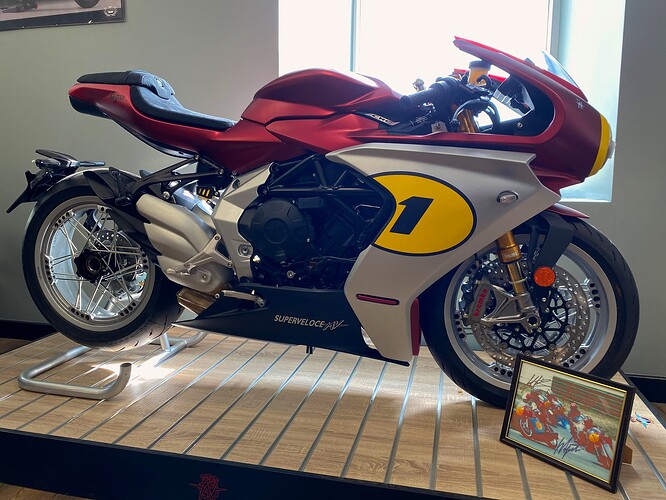 FF1D824C-2813-4FC7-92F8-82EDE7BA6CED_1_201_a